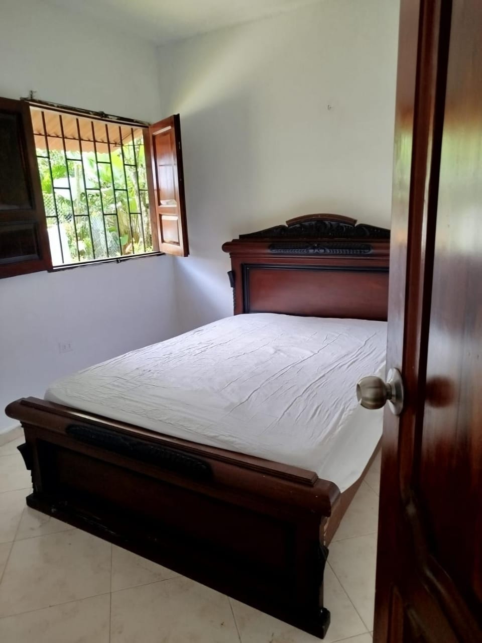 Milflora casa completa House in Nuquí