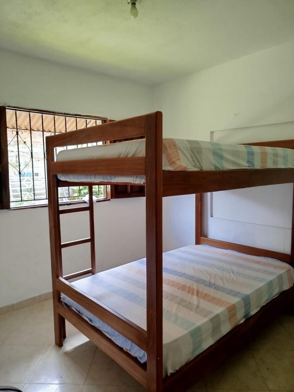 Milflora casa completa House in Nuquí