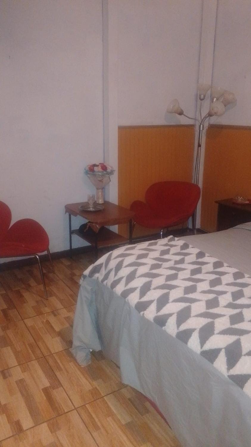 Habitación hogareña en Santiago centro, a pasos del metro Capsule hotel in Santiago
