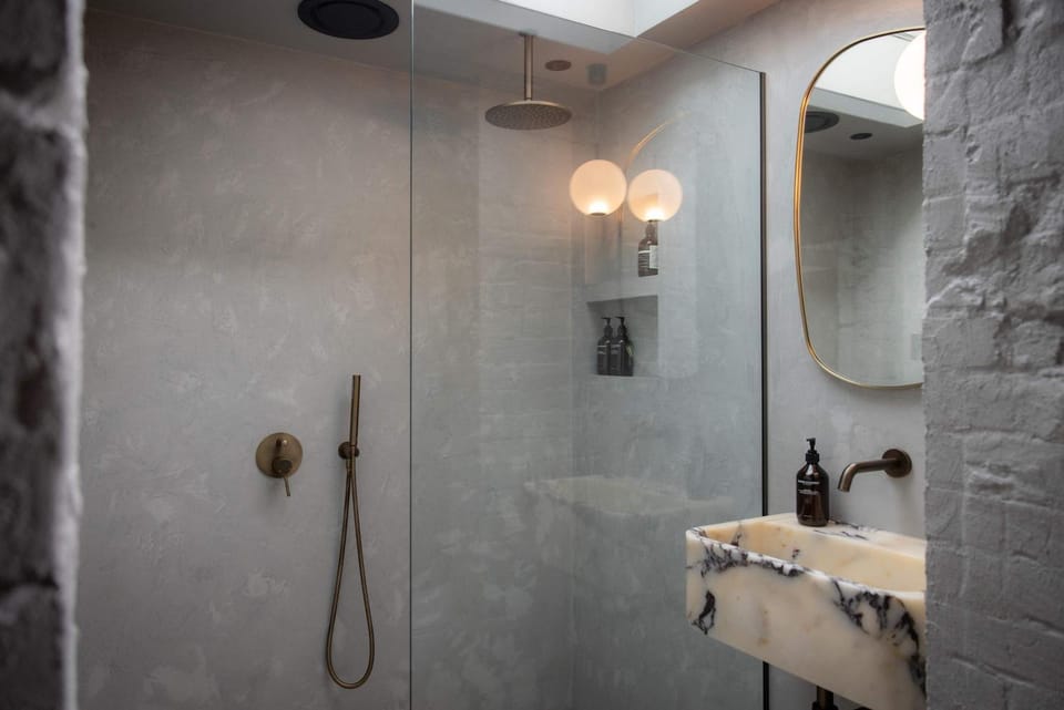 Shower, Bathroom