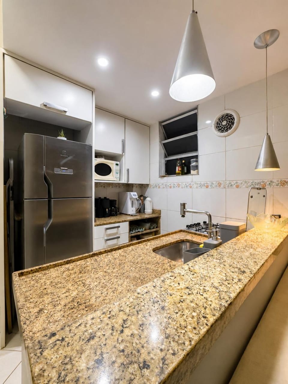 Quarto privativo em casa compartilhada duplex em Copacabana Vacation rental in Rio de Janeiro