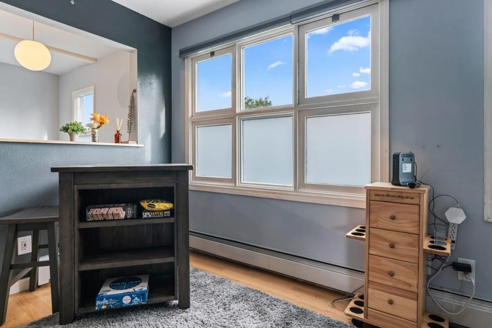 Close To Airport - Shared Space - Fast WI-FI Bed and Breakfast in Spenard
