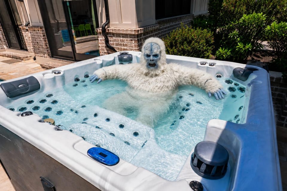Patio, People, Garden, Hot Tub