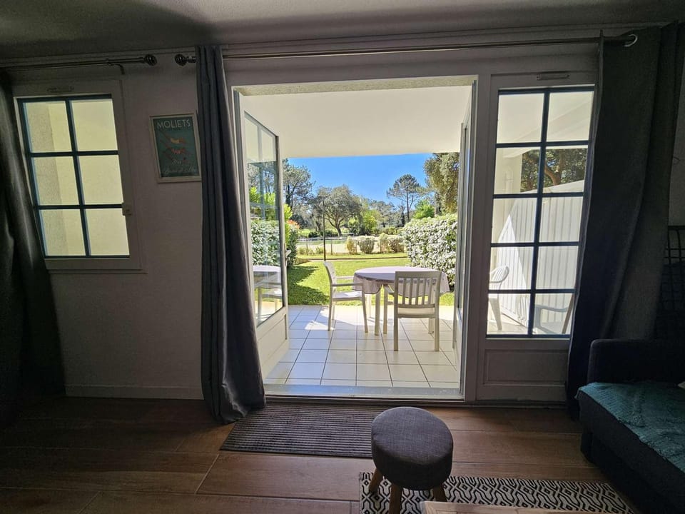 Confortable appartement avec parking - 4/6 pers. - FR-1-878-73 Apartment in Moliets-et-Maa
