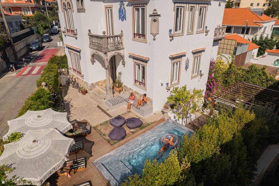 Property building, Swimming pool