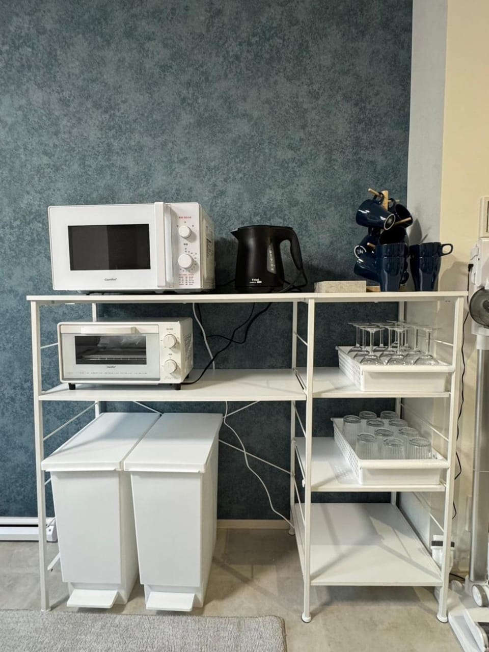 新築3階建て貸切 筥崎宮徒歩圏 Aladdinプロジェクター 最大10名 II号棟 Apartment in Fukuoka