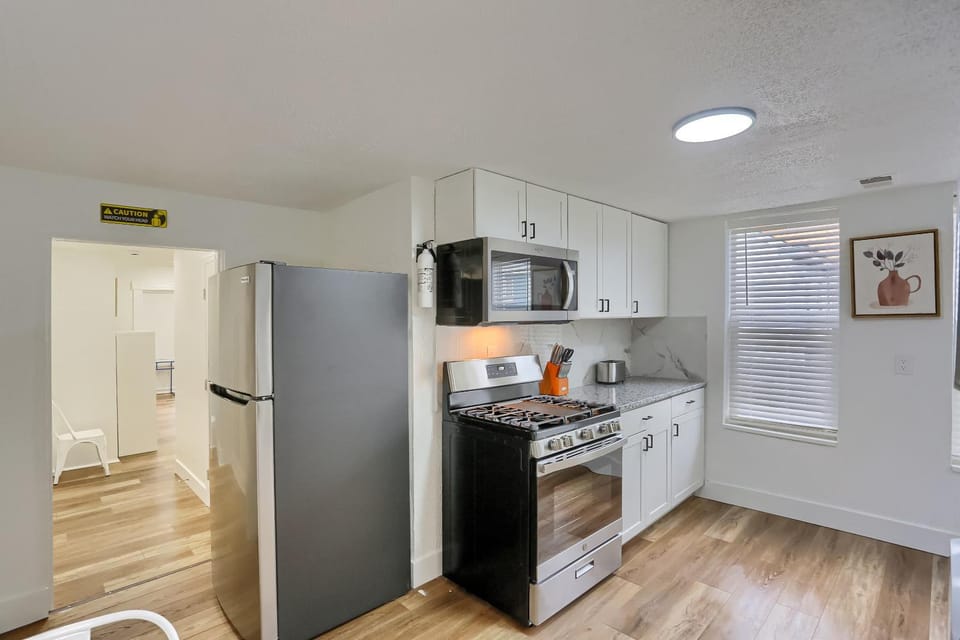 Kitchen or kitchenette, Kitchen or kitchenette, kitchen, kitchen