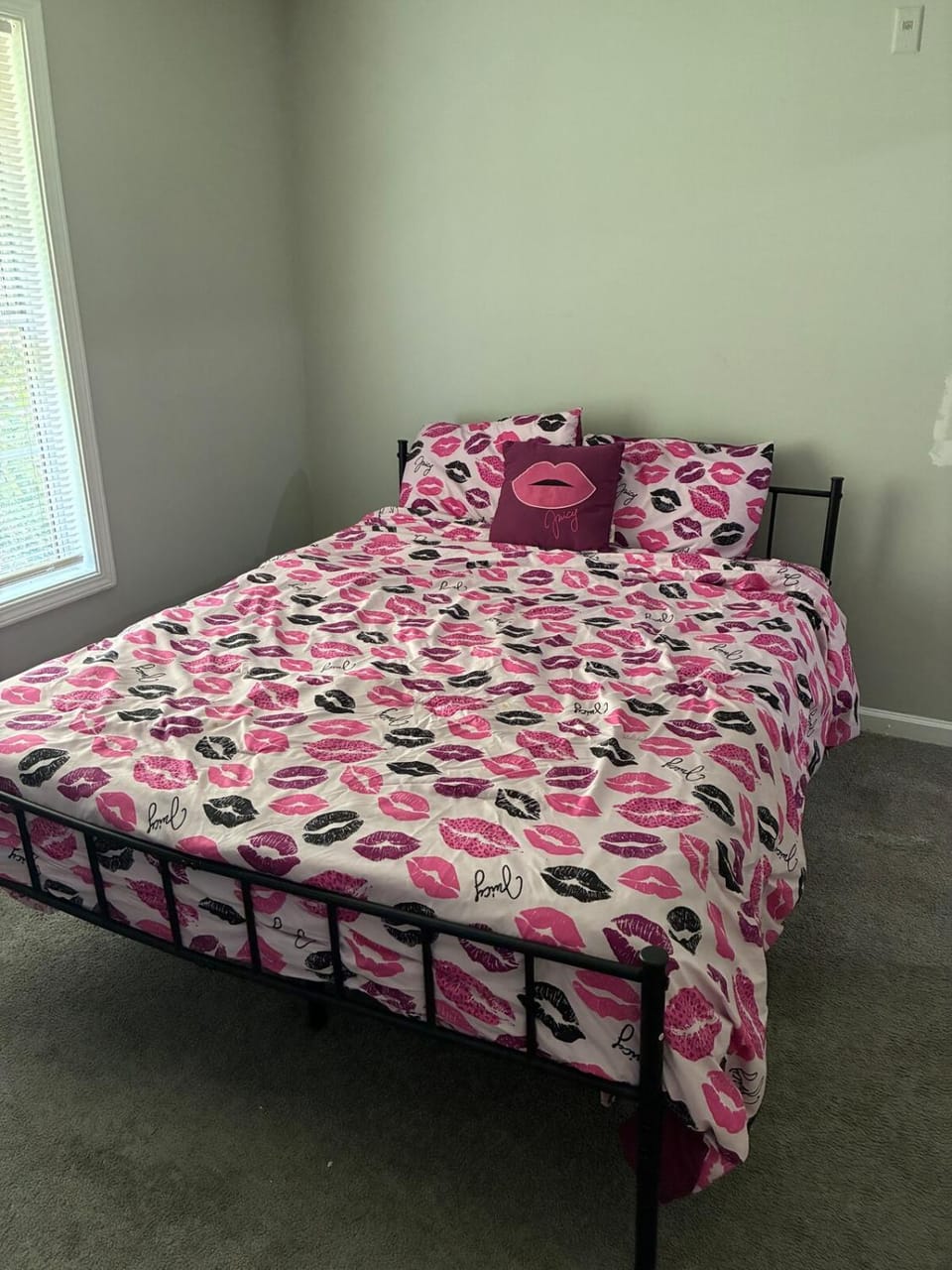 Cozy Pink Atlanta Stay Apartment in Georgia