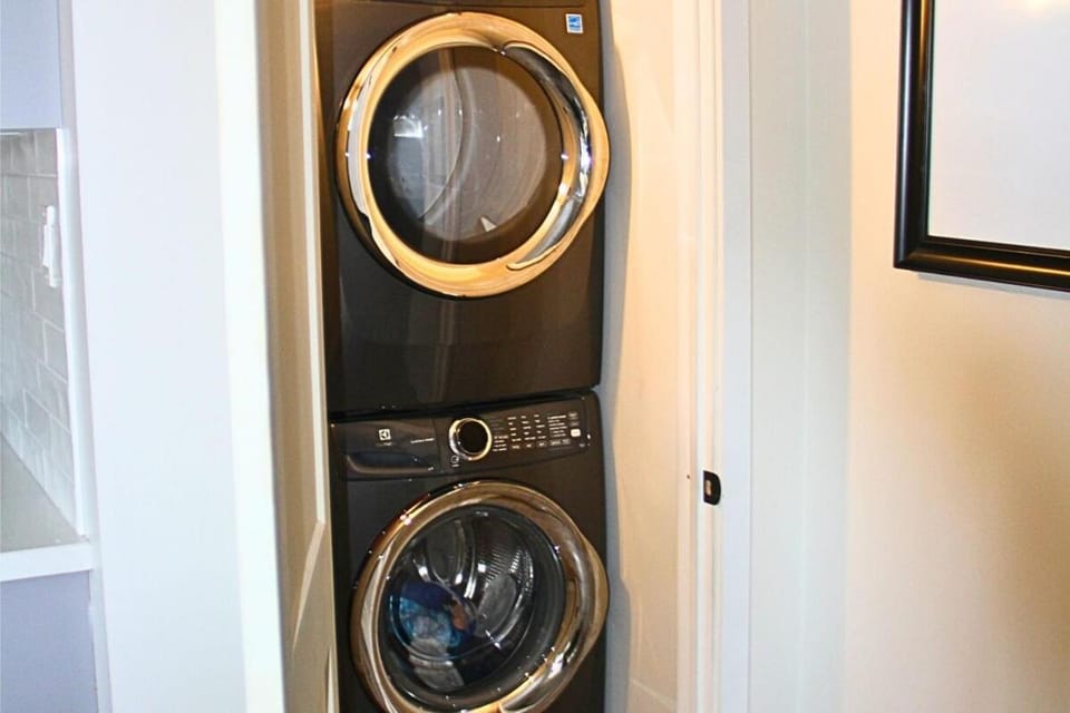 Private Suite with Pool Access Apartment in Bowmanville