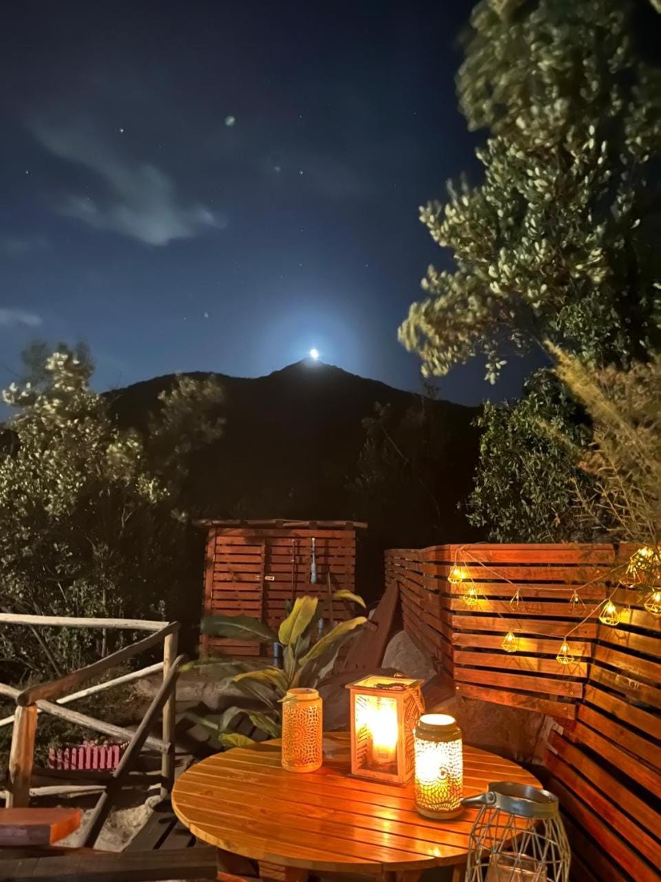 Cabaña rústica en la montaña Campground/ 
RV Resort in San Jose de Maipo