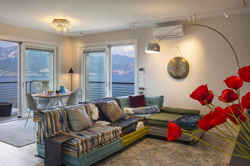 Penthouse Great View pool & Whirpool Apartment in San Zeno di Montagna
