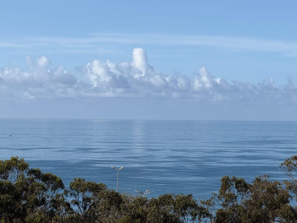 Sea View - One bedroom Oceanfront Luxury Apartment Apartment in Portimao