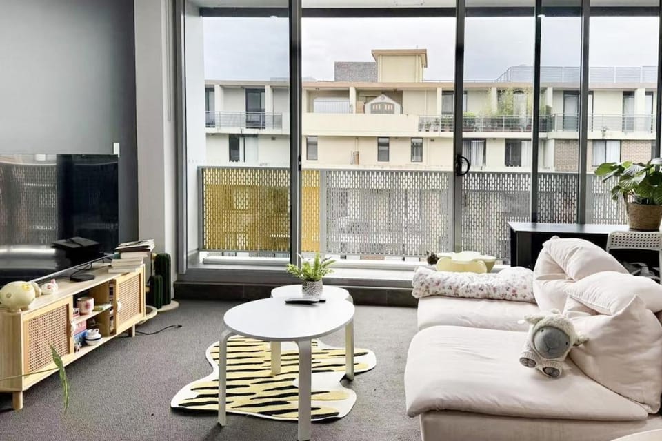Modern 1BR at Ryde with Pool, Sauna & Gym Apartment in Sydney
