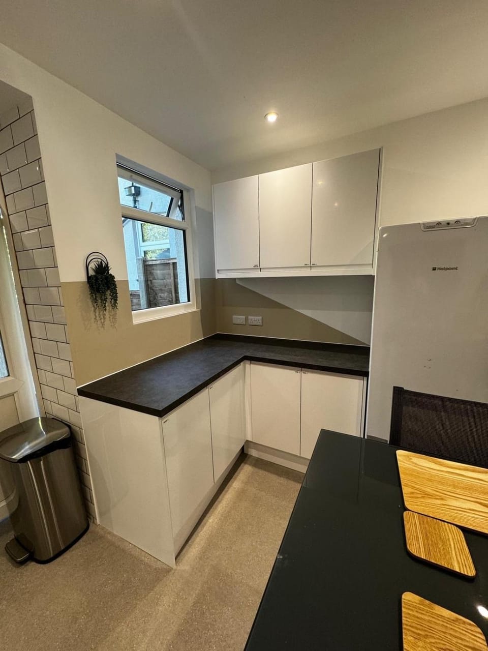 D1 Contractor Stay in Chatham | Workers, Free parking House in Rochester