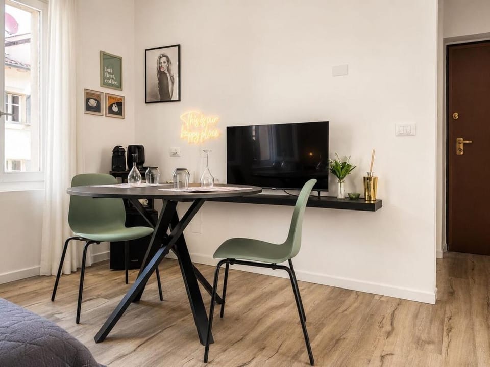 Stylish 1 Bedroom Flat Near Verona Attractions Apartment in Verona