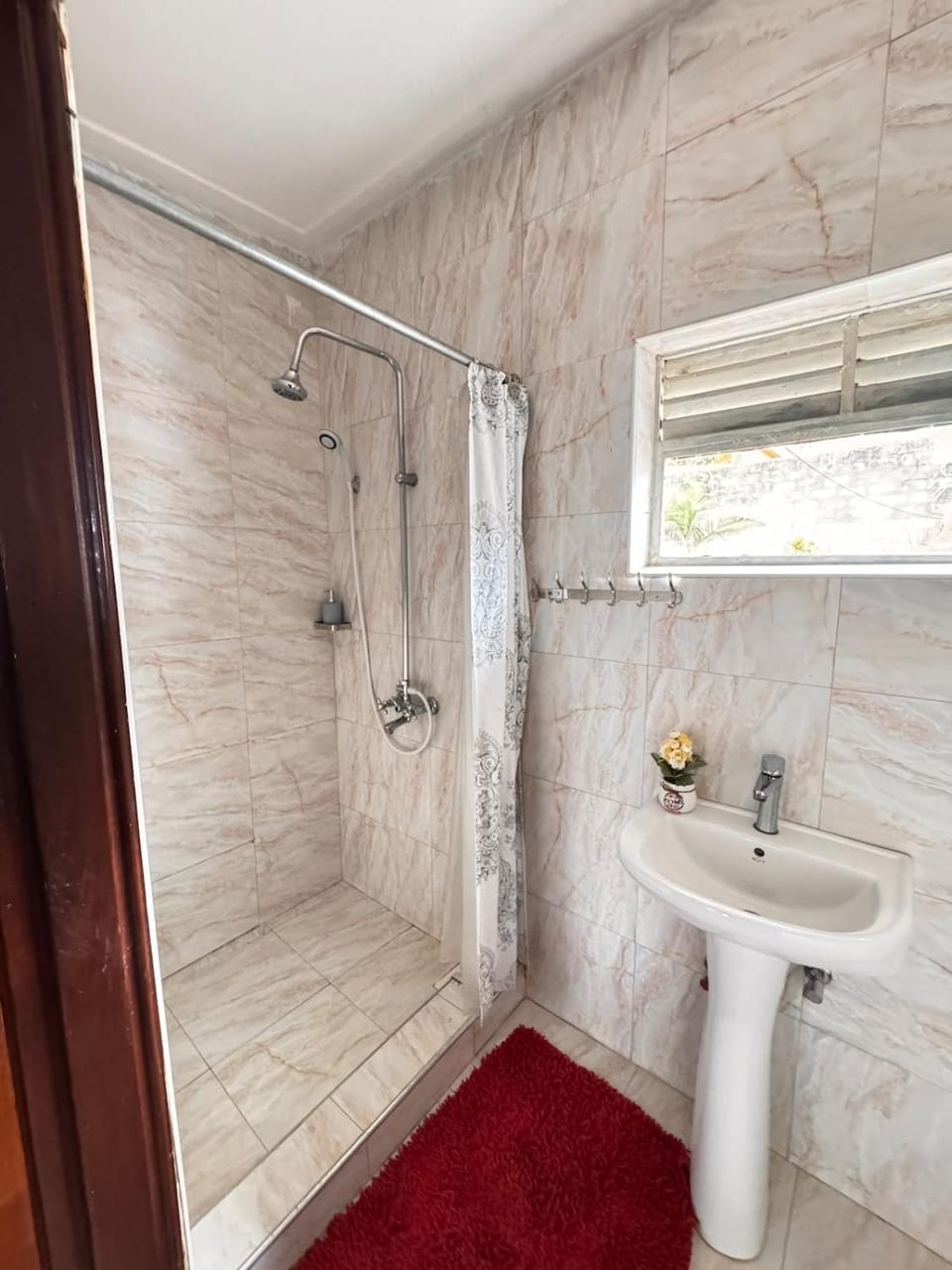 Akright 4 bedroom Family Home House in Uganda