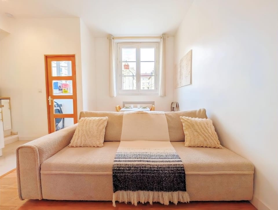 Tour Leroy - Centre historique - Balneo Apartment in Caen