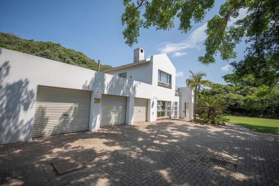 Ripples Beach House - 14 sleeper House in Port Alfred