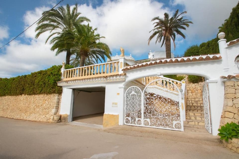 Villa con vistas al mar en Moraira Villa in Marina Alta