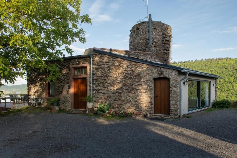Mosel Panorama Studio auf Burg Coraidelstein Apartment in Cochem-Zell