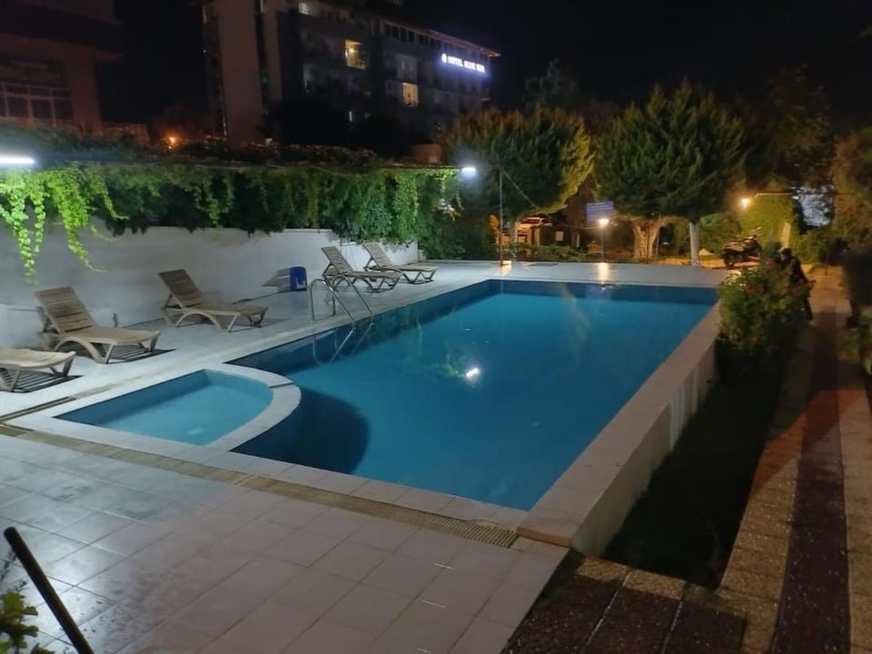 For women, 100 meters to the sea and the beach, luxury villa with panoramic views Apartment in Kusadasi
