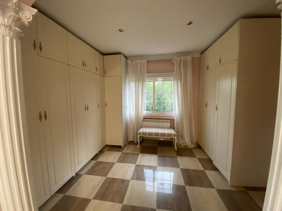 Spacious 1BR Flat Near Train Station Apartment in Casablanca