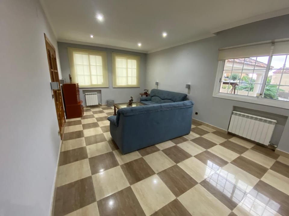 Spacious 1BR Flat Near Train Station Apartment in Casablanca