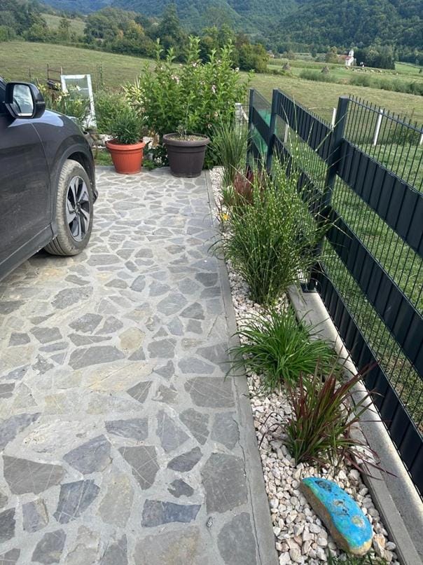 Natural landscape, Garden, Garden view, Mountain view, Parking