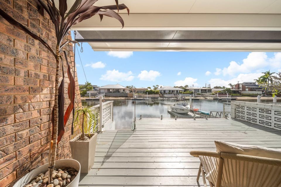 Patio, Natural landscape, View (from property/room), Balcony/Terrace