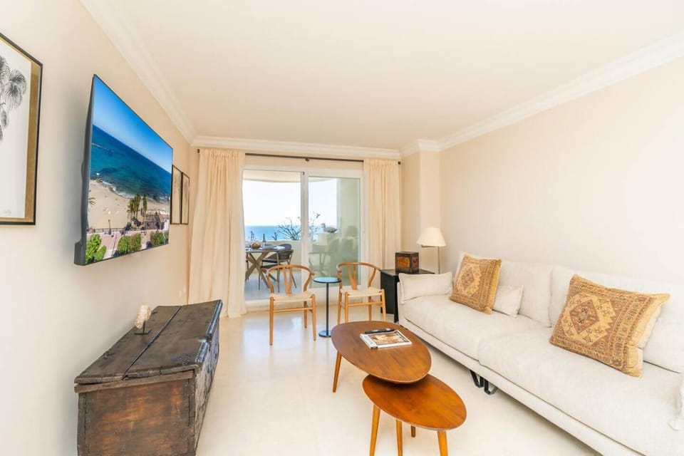 Marbell Center Panoramic Sea View Apartment in Marbella