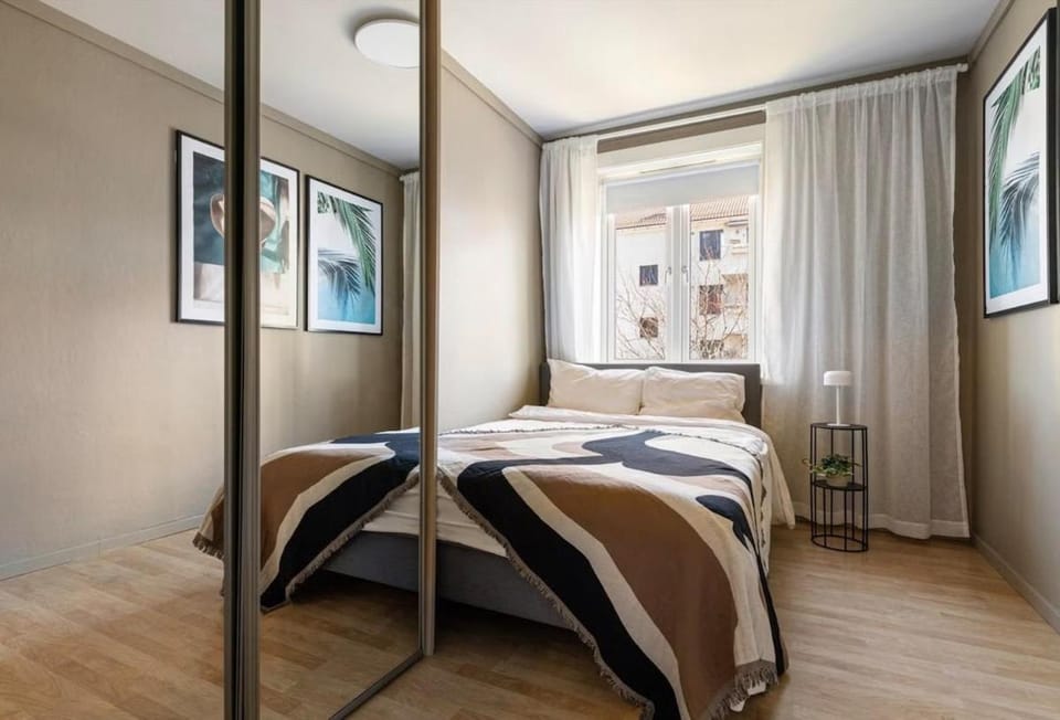 Cozy and warm 2-room apartment with a sunny balcony Apartment in Oslo