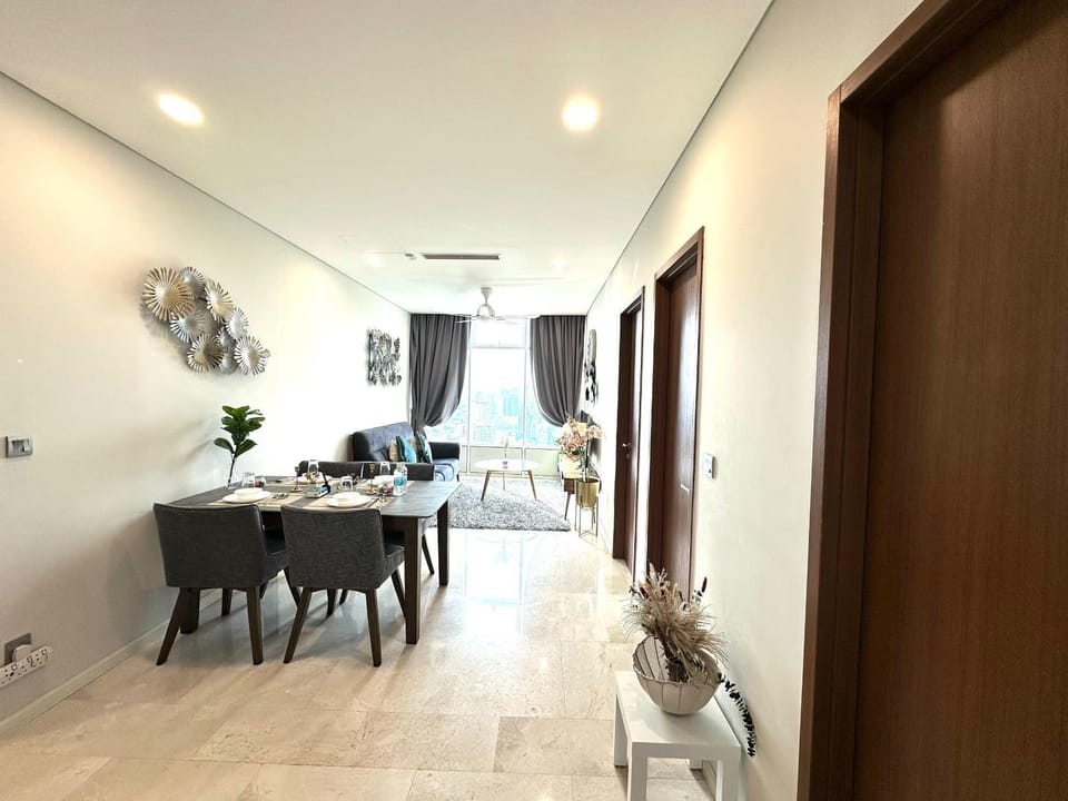Living room, Seating area, Dining area