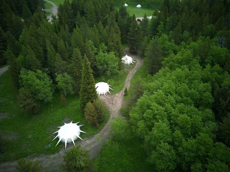 Roomy Family Bell Tent in Island Park, Idaho and near Harriman State Park Luxury tent in Island Park