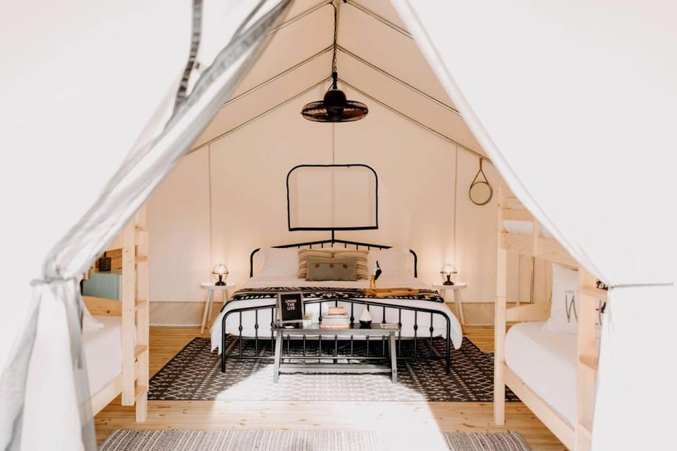 Luxury Glamping by Lake Blackshear: Cozy Safari Tent in Cordele, Georgia Luxury tent in Georgia
