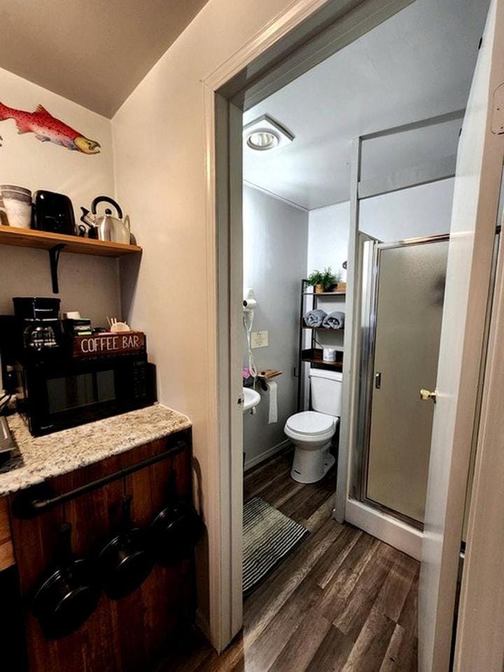 Tiny Cabin Perfect for Two in Seward, Alaska Cabin in Alaska