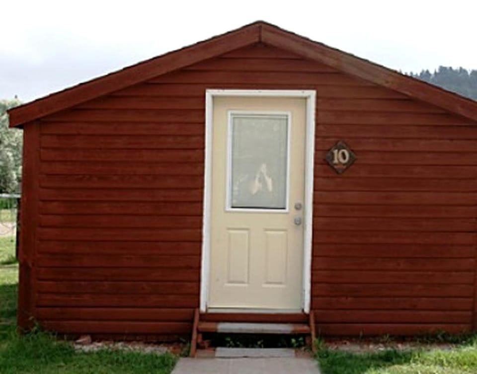 Sturgis Gateway Resort with Cabins, RV Camping & ATV Trail Access in the Black Hills, South Dakota Cabin in Pennington County