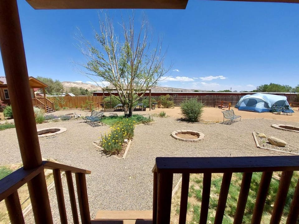 Cute Cabin in Escalante, Utah - The Ideal Glamping Site Surrounded by Canyons Cabin in Escalante