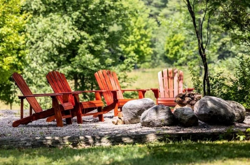 Cozy Family Deluxe Glamping Tent w/ Private Deck, Fire Pit Nights & Grill Ready in Broadalbin, New York House in Great Sacandaga Lake