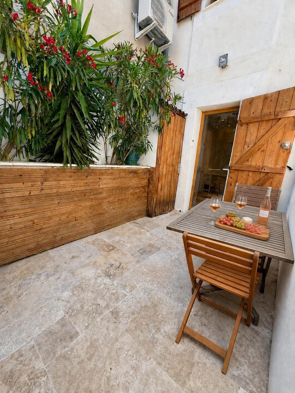Le Cottage - 4 Couchages avec cour intime accessible vélo Apartment in Occitanie