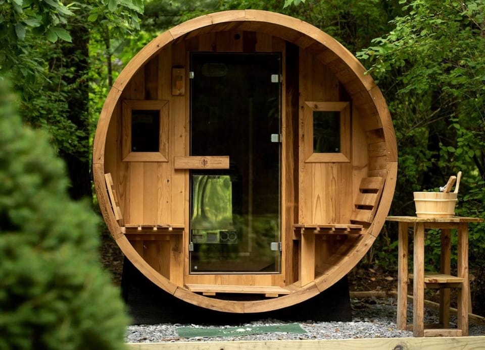 Glamping in New York in Fully-Equipped Safari Tents Located in Broadalbin Luxury tent in Great Sacandaga Lake