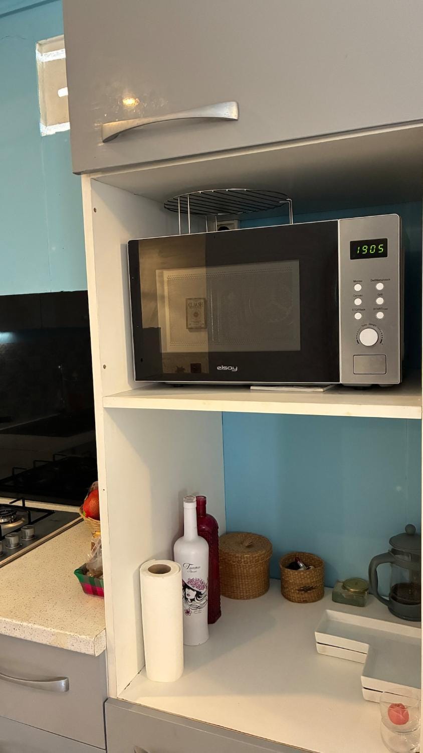 microwave, kitchen