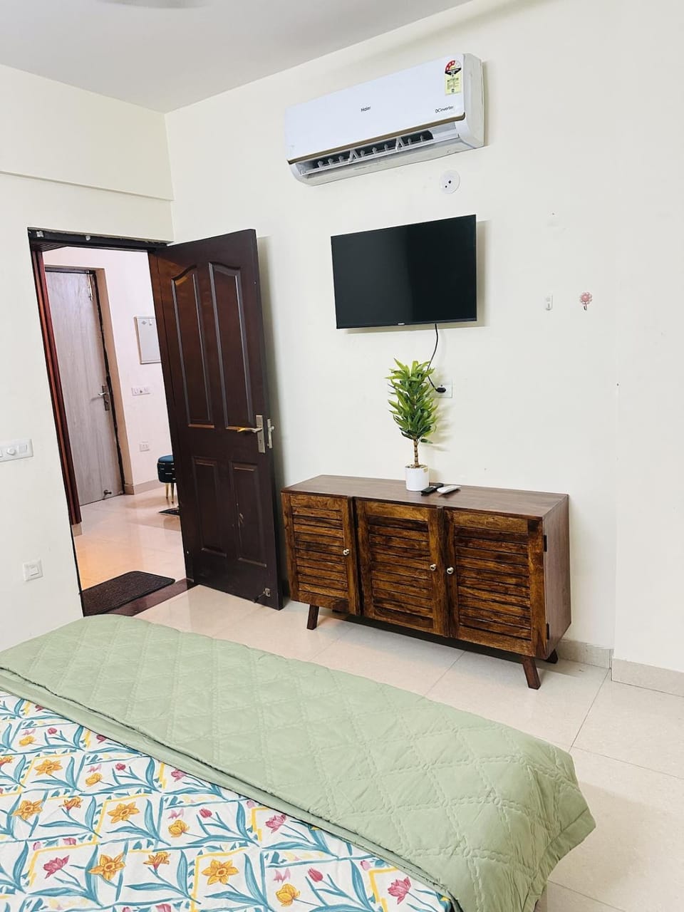 O-live Stay Apartment in Noida