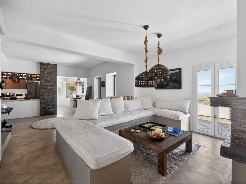 Living room, Seating area, fireplace