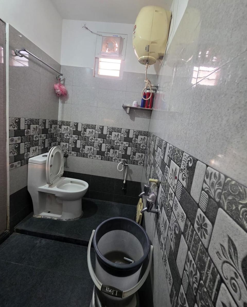 Cozy 1BHK Near Airport and Gajuwaka Vizag Apartment in Visakhapatnam