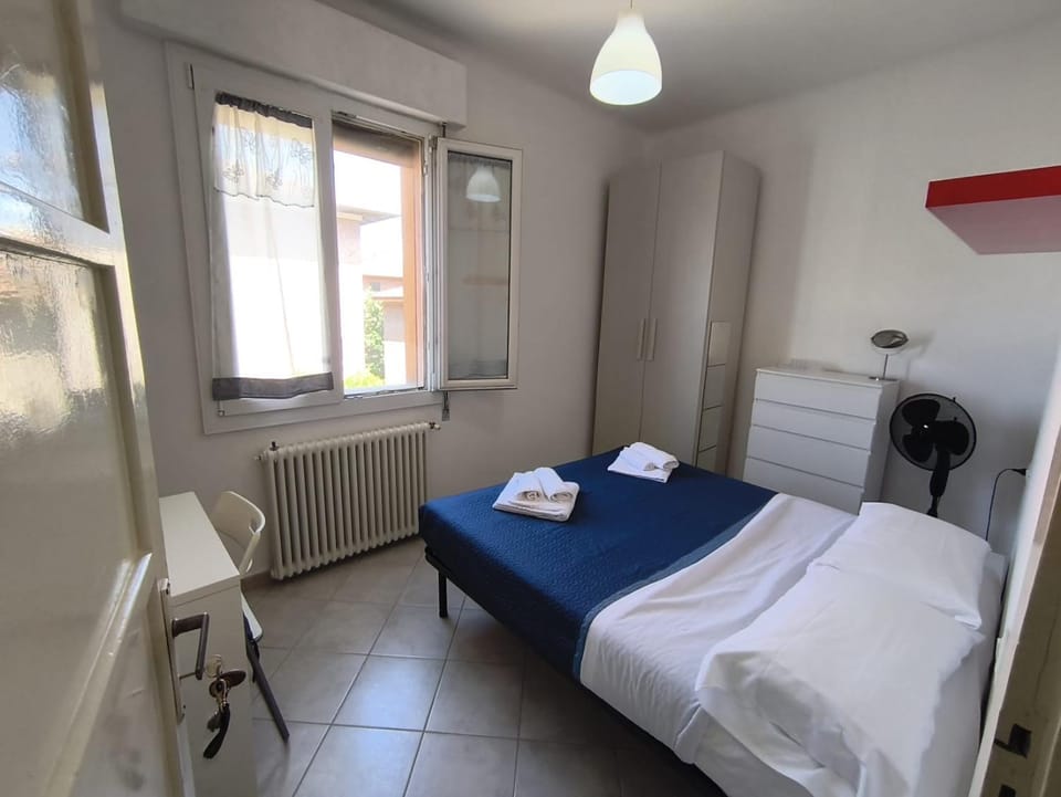 Station-Front Room Vacation rental in Bologna