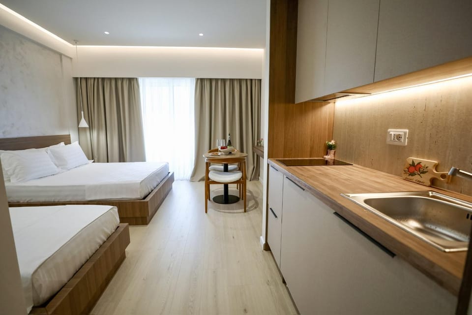 SIÁMAR Studio Rooms Hotel in Sarandë