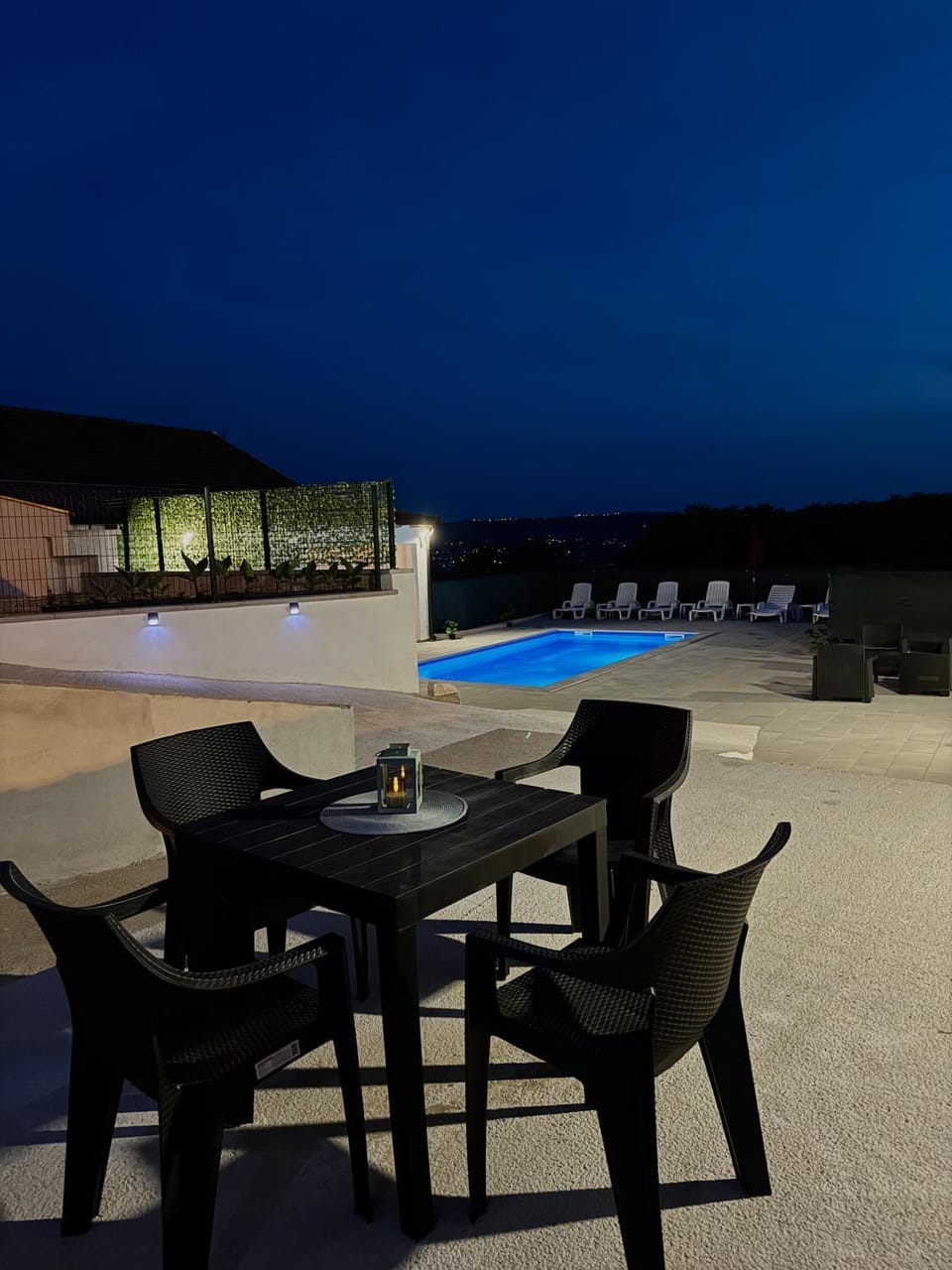 Night, Balcony/Terrace, Dining area, Swimming pool