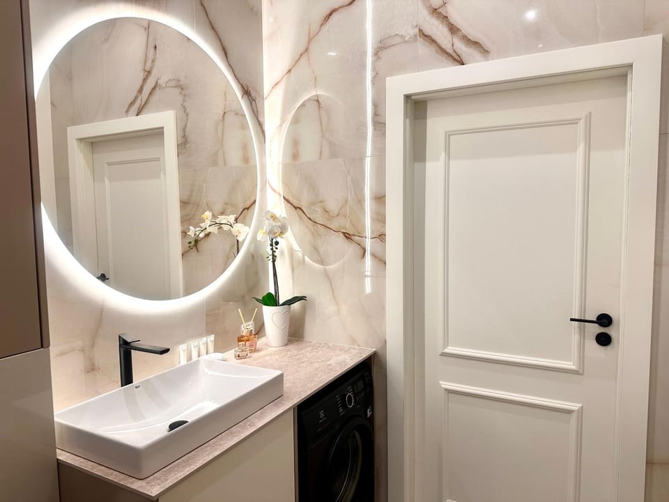 LUX Apartament Wiedeńska Food Hall & Parking Apartment in Poznan