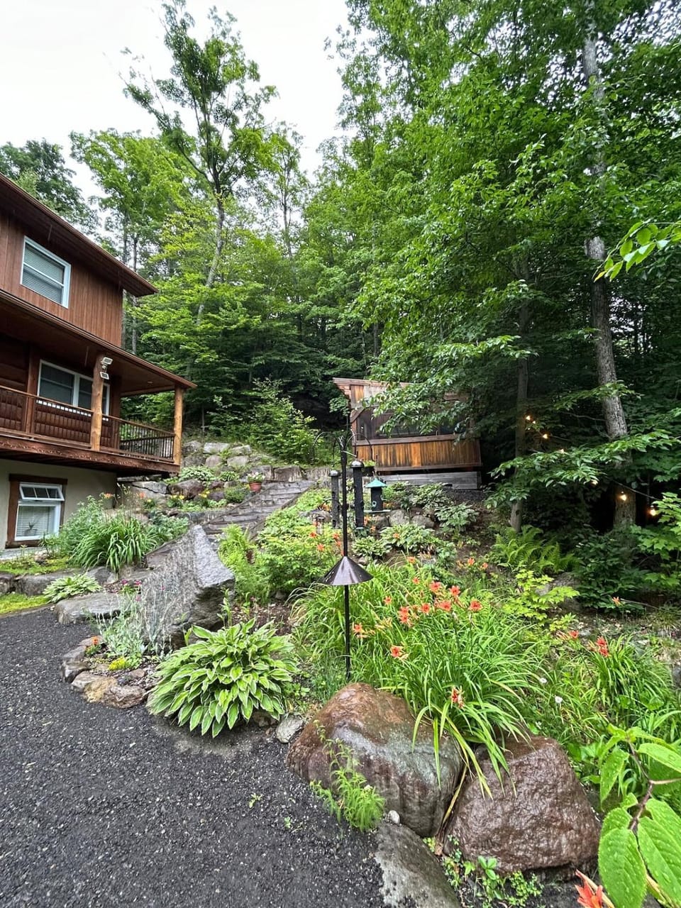 Chalet Montagnard with Private spa, Lake & Nature Chalet in Morin-Heights