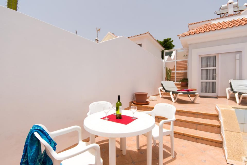 Lovely 4 Bedroom Holiday Villa Villa in Avenida de la Galga